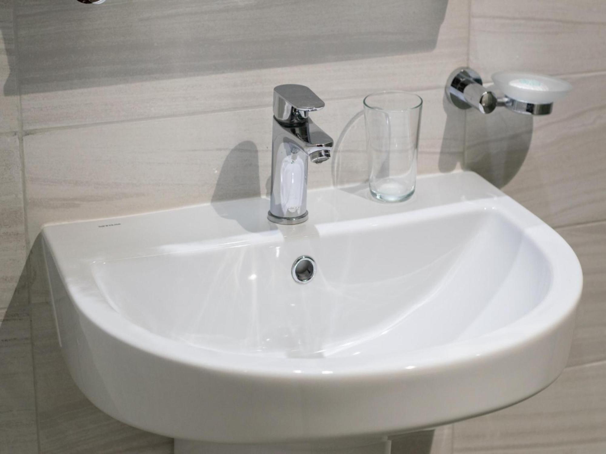 Luxe Apartments Near Dubai Mall Burj Khalifa Pool Gym Parking المظهر الخارجي الصورة