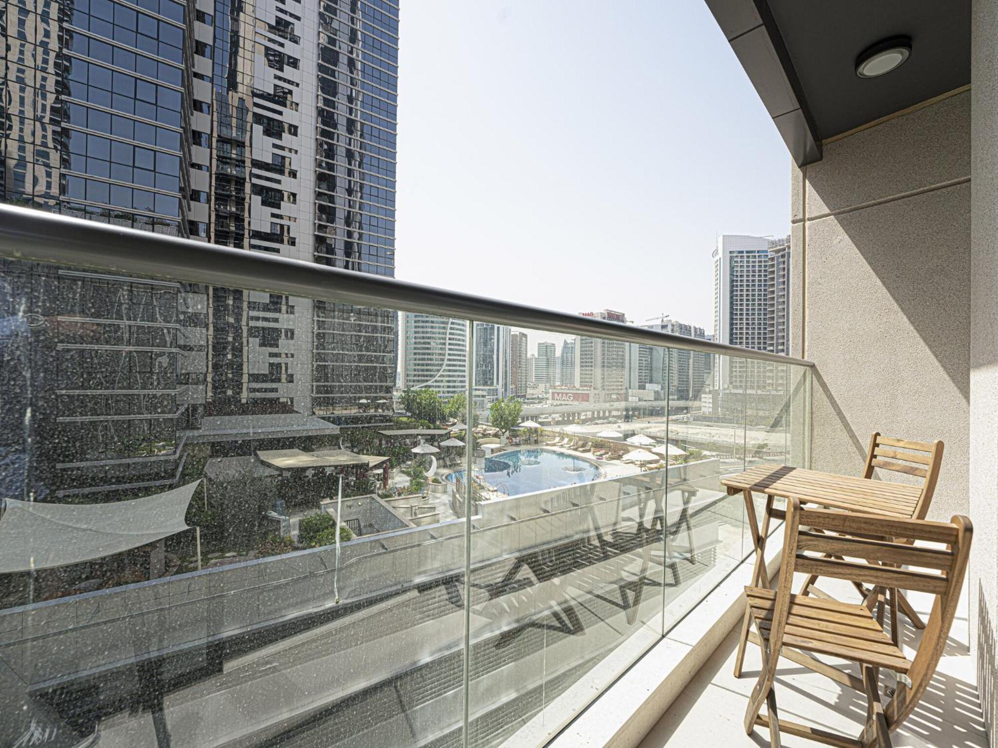 Luxe Apartments Near Dubai Mall Burj Khalifa Pool Gym Parking المظهر الخارجي الصورة