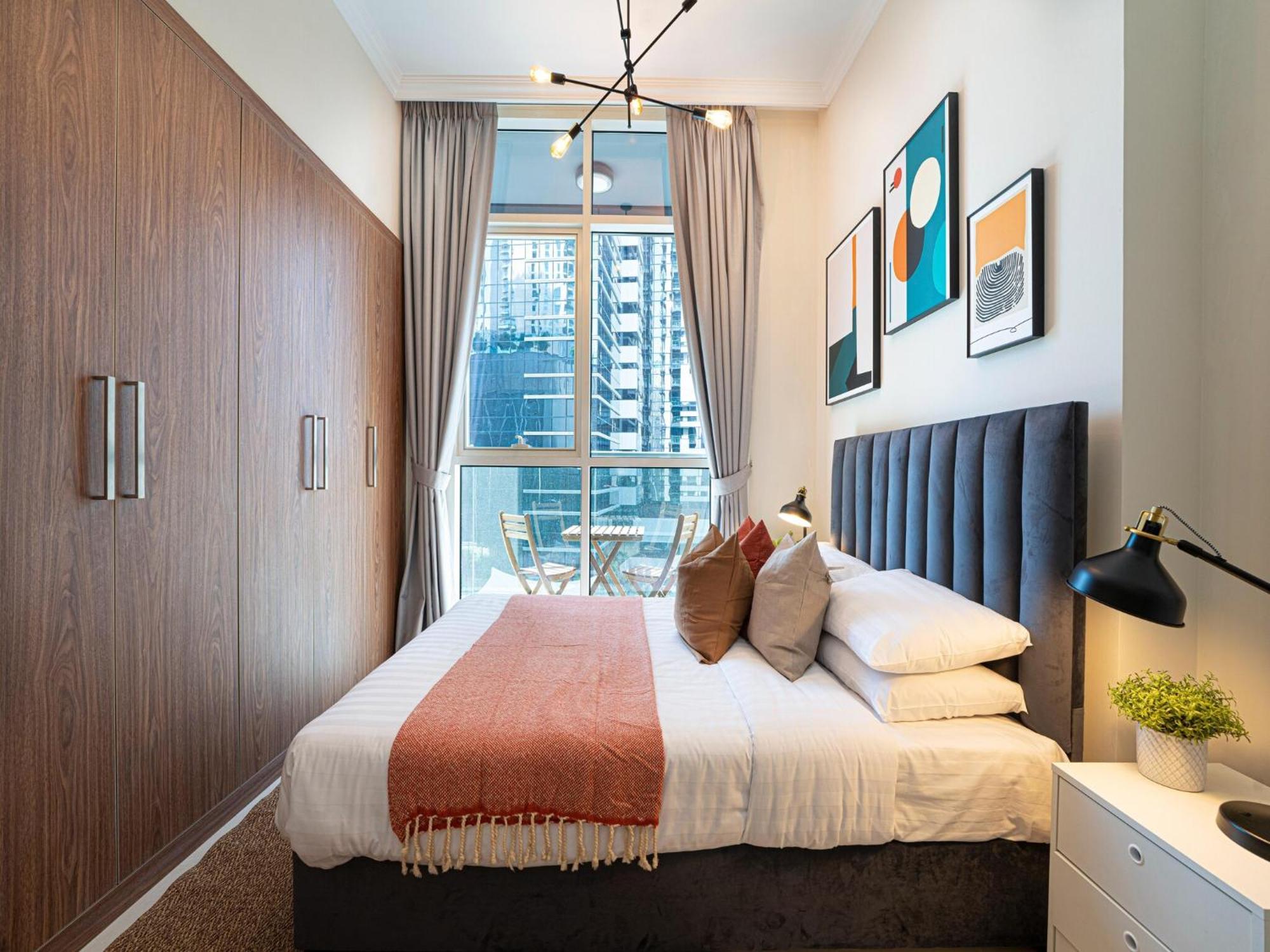 Luxe Apartments Near Dubai Mall Burj Khalifa Pool Gym Parking المظهر الخارجي الصورة