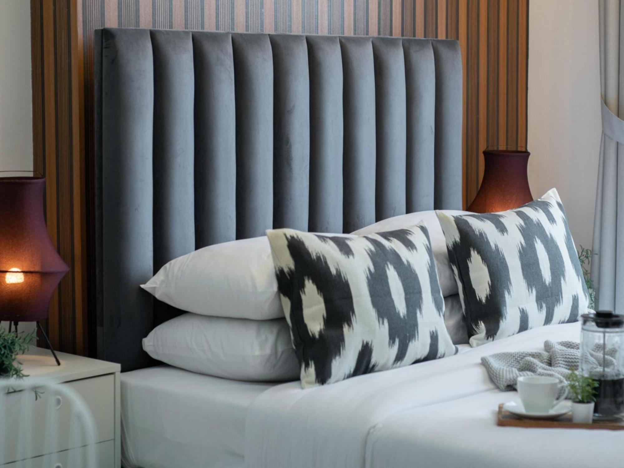 Luxe Apartments Near Dubai Mall Burj Khalifa Pool Gym Parking المظهر الخارجي الصورة