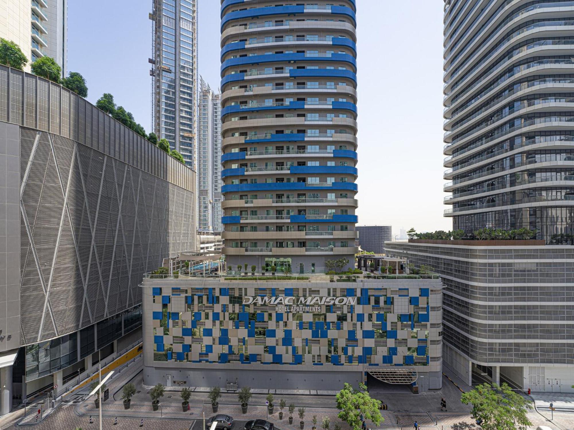 Luxe Apartments Near Dubai Mall Burj Khalifa Pool Gym Parking المظهر الخارجي الصورة